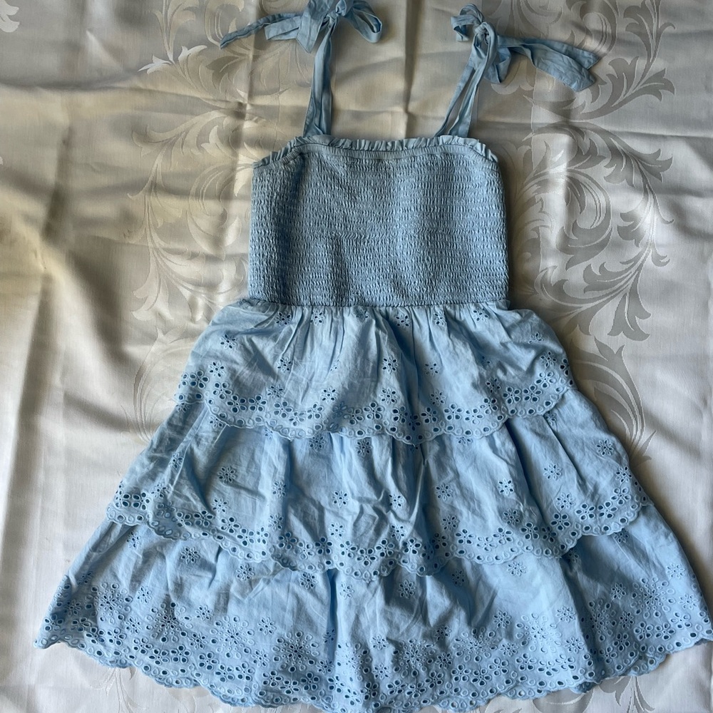 American Eagle Eyelet Dress - Picture 2 of 9